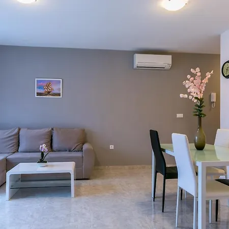 Zijo Apartment